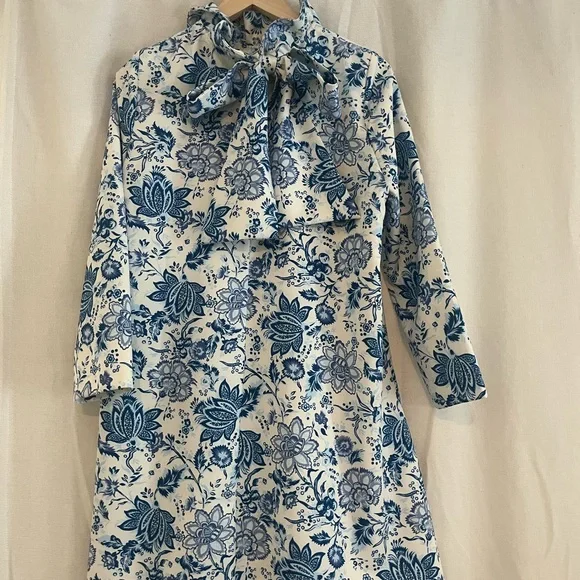 Tuckernuck Daphne Blue & Cream Floral Dress - Picture 4 of 6